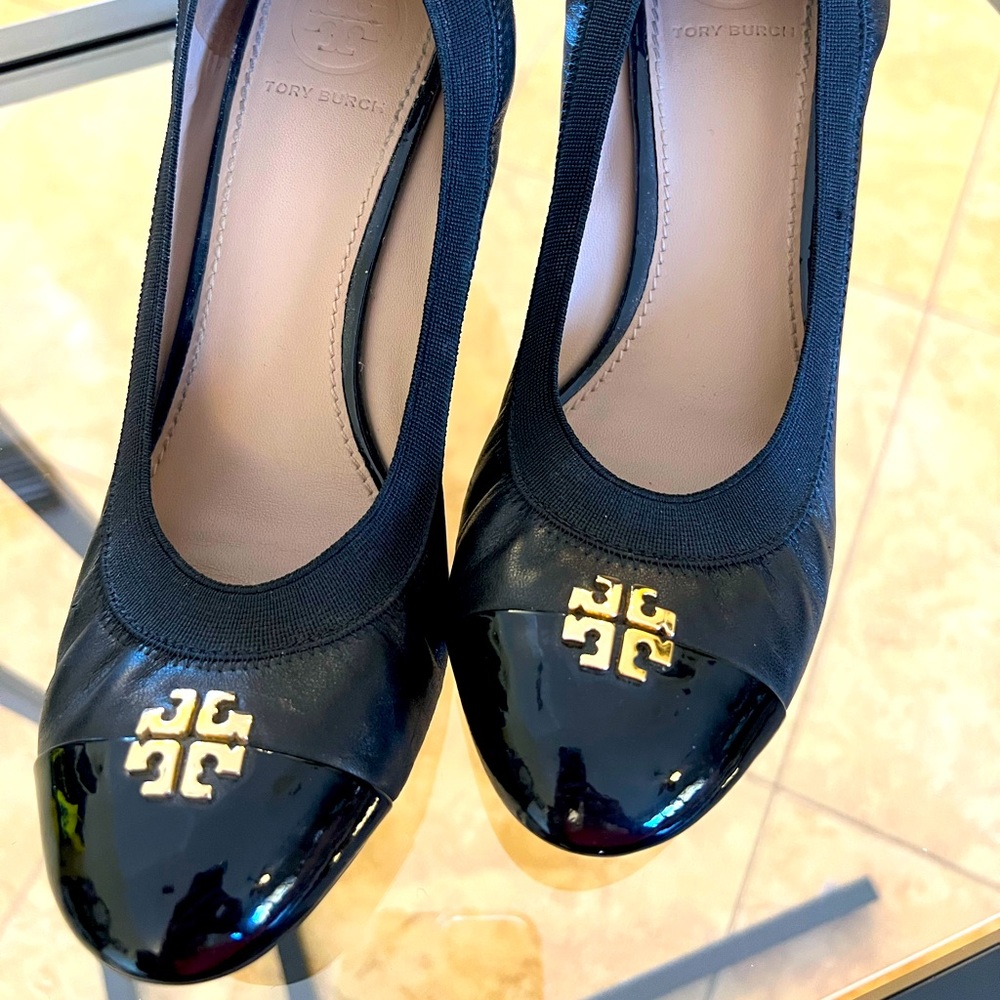 Tory Burch Black Leather Wedge With Patent Leather Toe and Gold Logo size 7 1/2